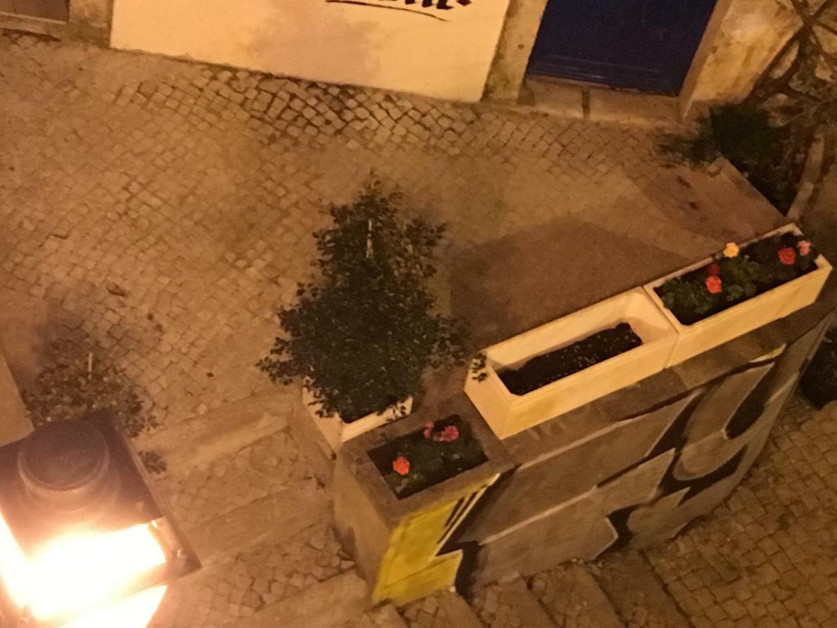 Escadinhas De Sao Cristovao Apartment Lisbon Luaran gambar